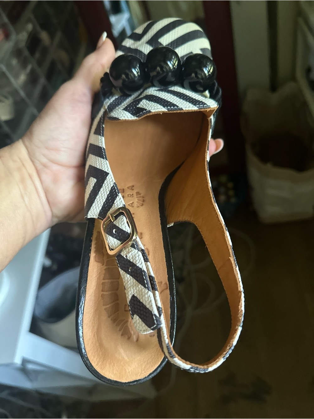 Chie Mihara Black and White Geometric Slingback Mules - Picture 15 of 15